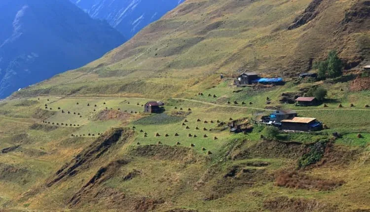 Tusheti to Khevsureti via Atsunta Pass trek 4