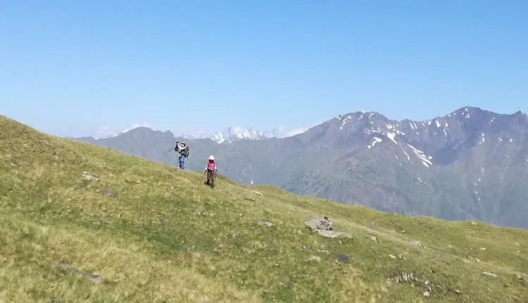 Tusheti to Khevsureti via Atsunta Pass trek 5