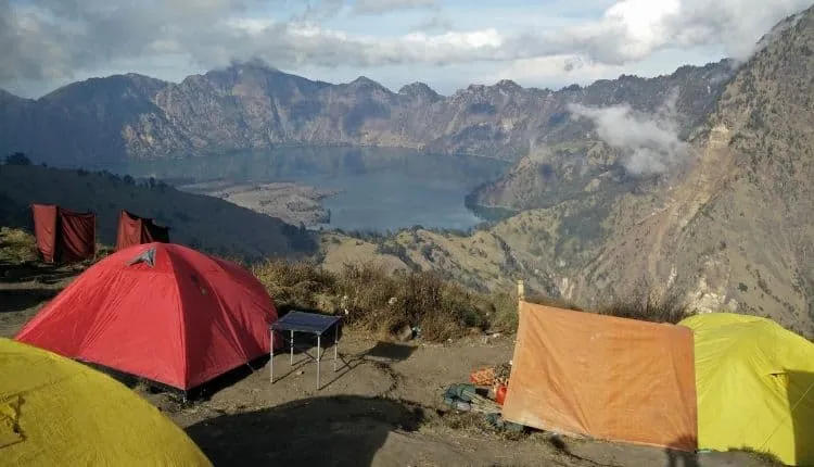 Rinjani trek via Sembalun (recommended for beginners) 1