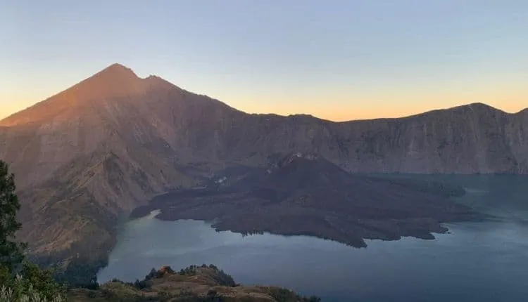 Trek to Crater Rim Senaru (recommended for beginners and experts) 9