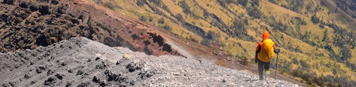 Rinjani trek via Sembalun (recommended for beginners)