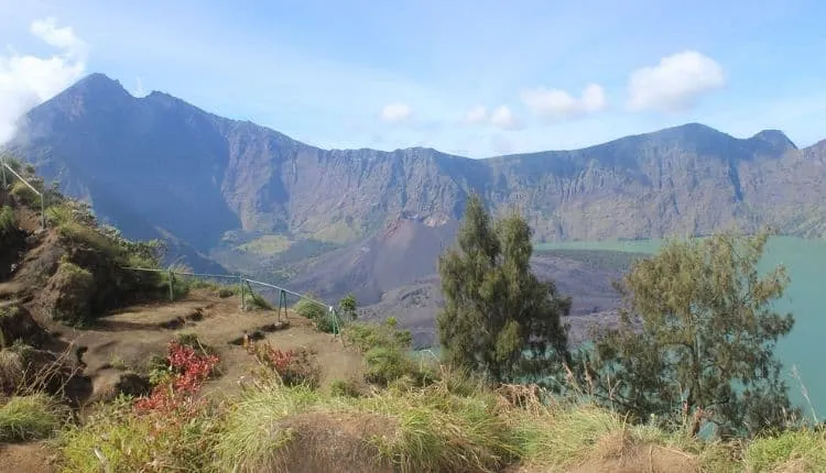 Trek to Senaru Crater Rim 1