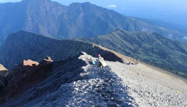 Rinjani Summit Trek 4