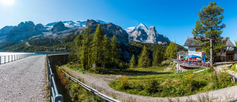 Rifugio Antermoia  (Staging)