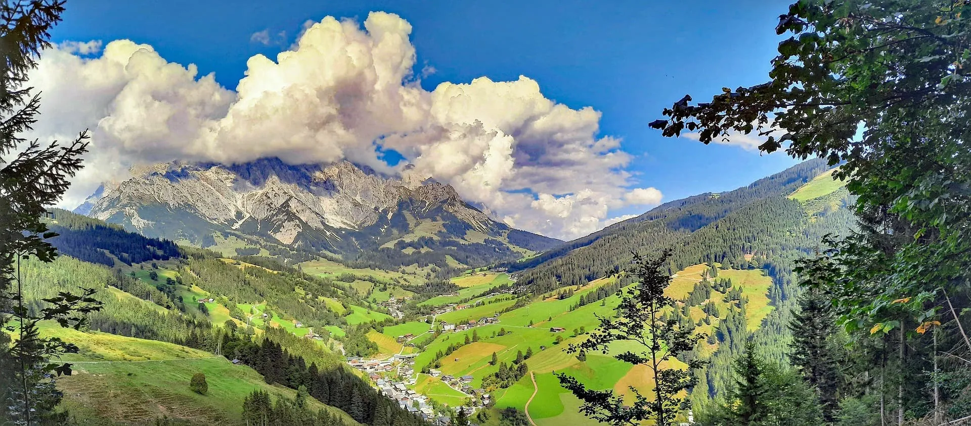 The Salzburger Almenweg around Hochköning 5