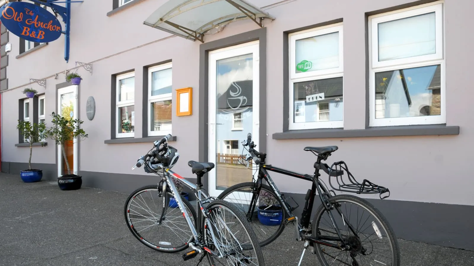 The Old Anchor Inn (Annascaul)