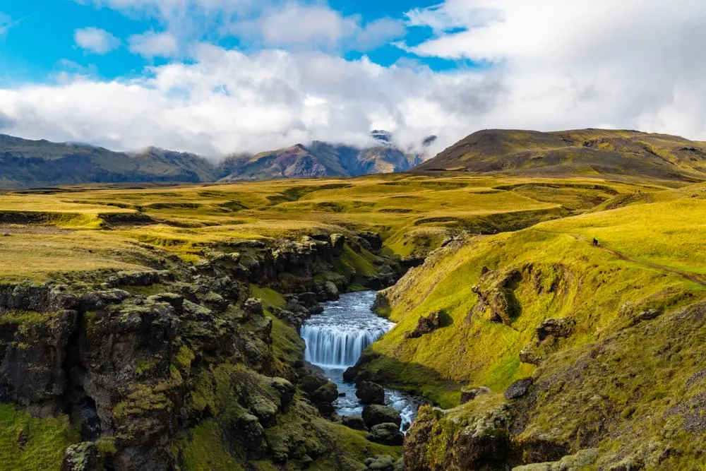 Fimmvörðuháls Hike: All About This Icelandic Classic