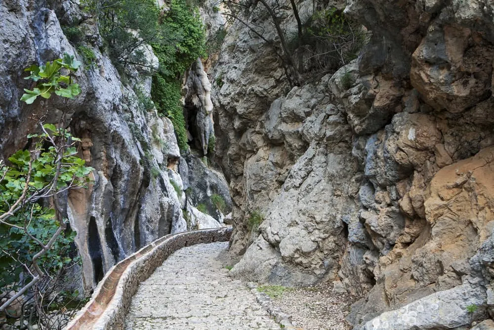 Best Season for the GR221