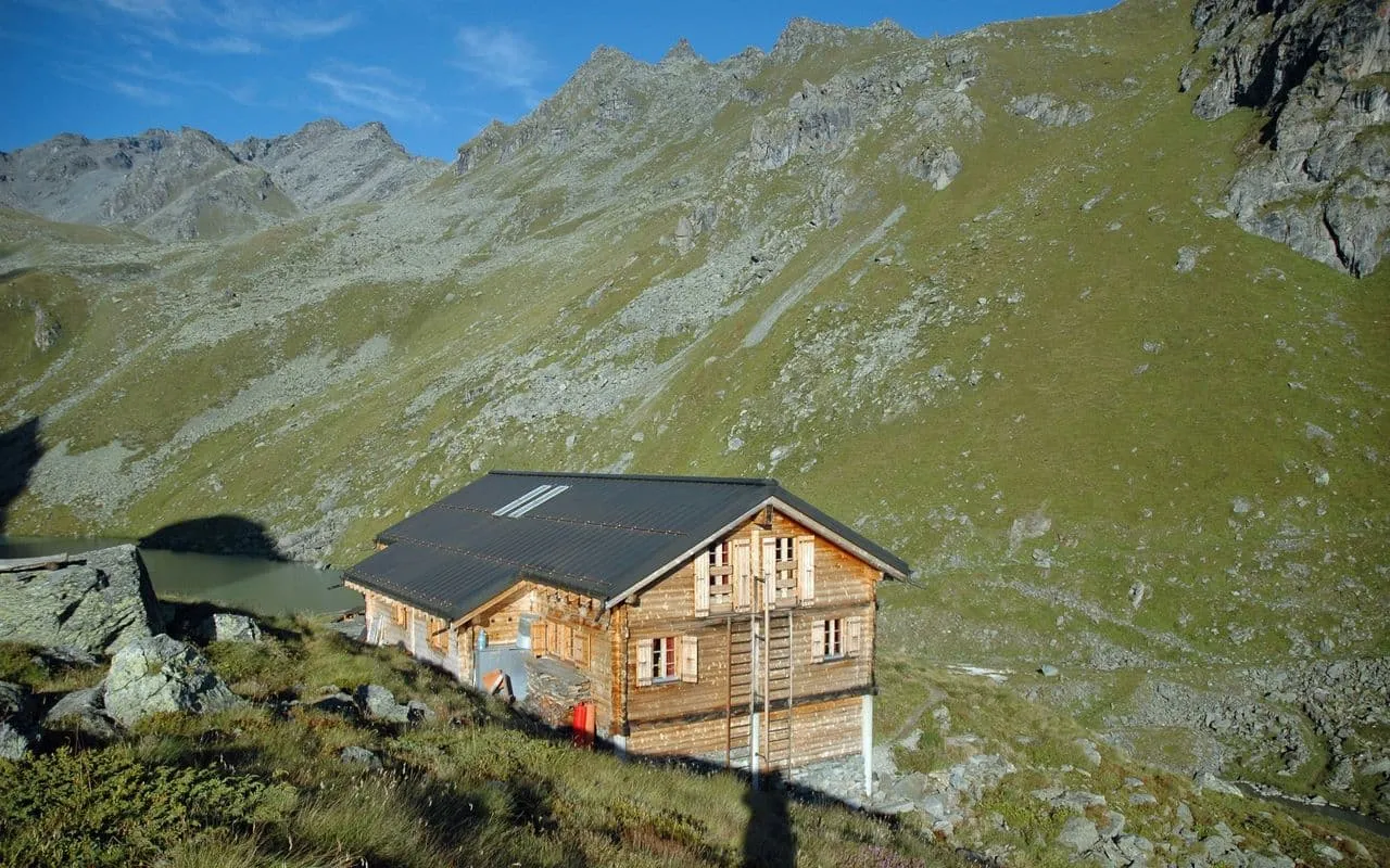 Cabane de Louvie