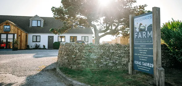 Macdonald's Farm (Porthcothan)