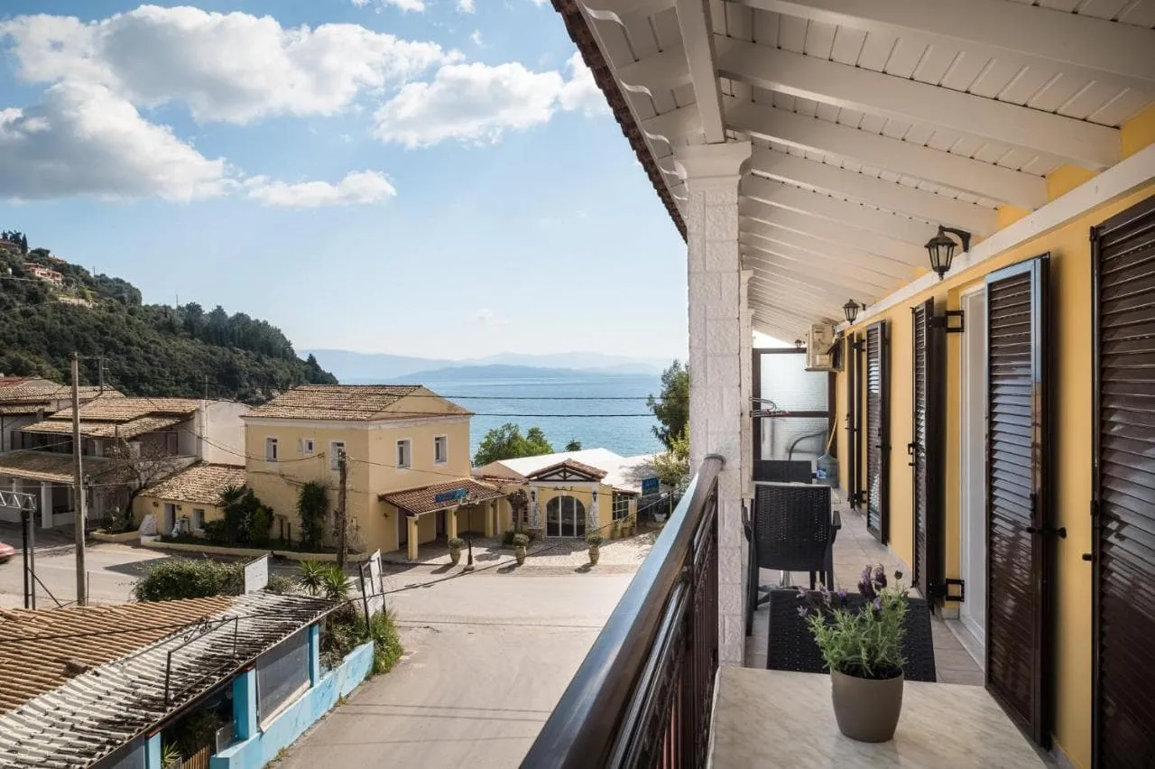 The Seaview Corner Apartments (Ýpsos)