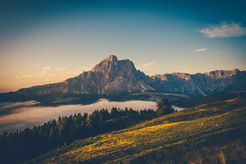 What Is the Best Season for the Dolorama Trail?