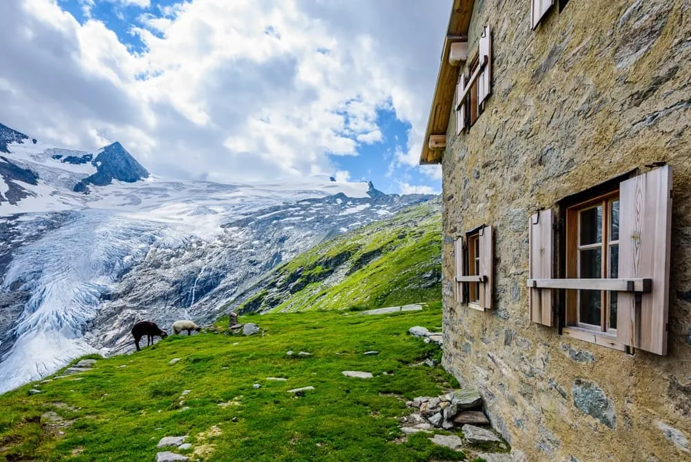 Venediger Höhenweg: Hut-To-Hut Hike Around the Großvenediger