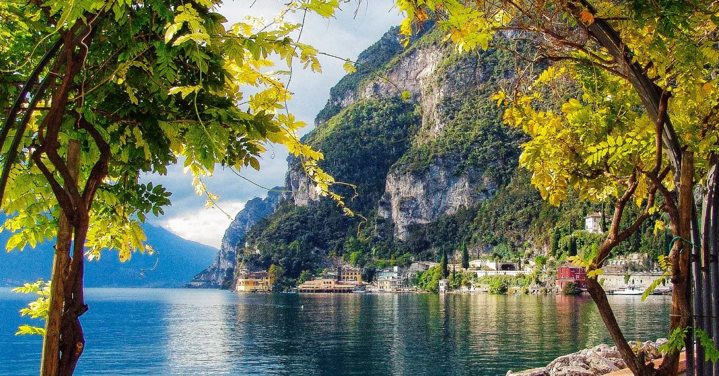 What Is the Best Season for the Trekking Lago di Garda?