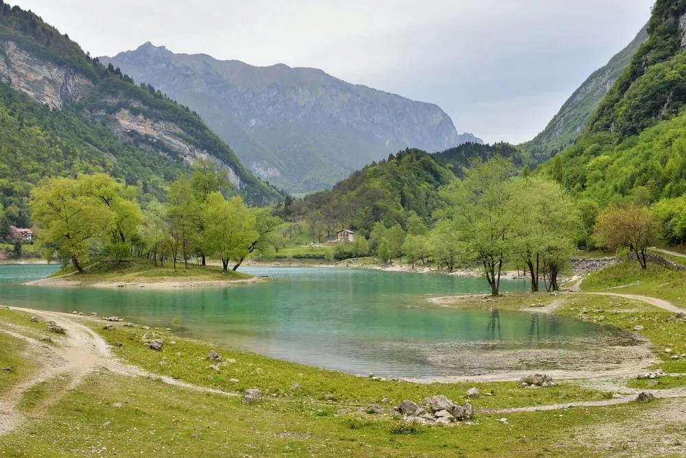 Garda Trek: Medium Loop with accommodation before and after 7