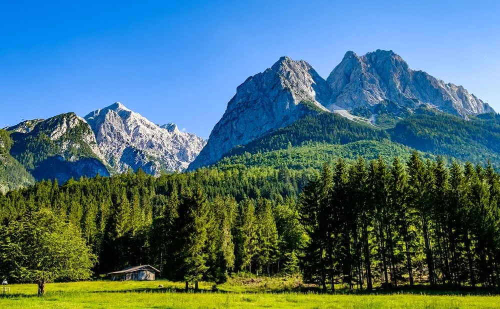 Can I Hike in the Partnachklamm Area?