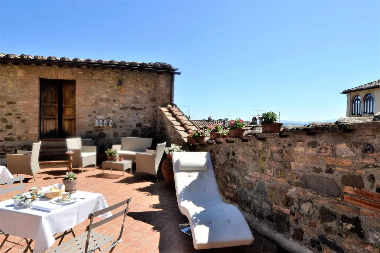 Il Palazzo Del Cardinale (Montalcino)